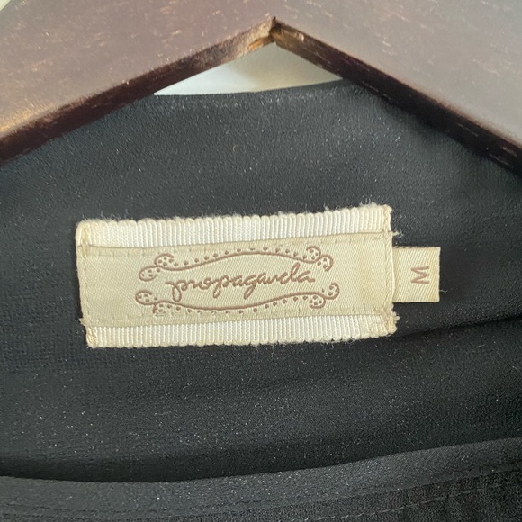 Loose / Unstructured Blazer - Picture 6 of 6